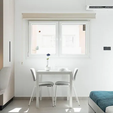 Modern 4 Walk To Beach, Shops & Dining By Cyprus Horizons Apartment *